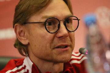 Главный тренер сборной России прокомментировал победу над Кипром.