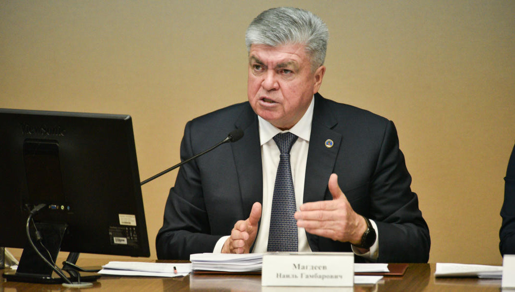 Также эти средства выделили на малообеспеченные семьи.