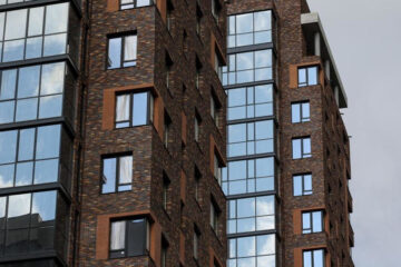 Три многоэтажных дома нового жилого комплекса были введены с опережением графика.