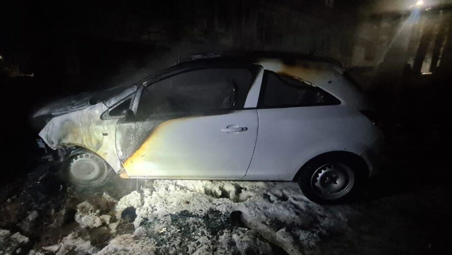 Полицейские разыскивают подозреваемого.