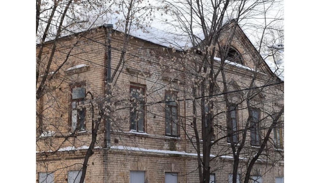 Добровольцы собрали в здании больше 250 мешков с мусором