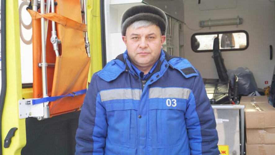 Дмитрий Киселев постоянно организовывает сбор гуманитарной помощи участникам спецоперации.