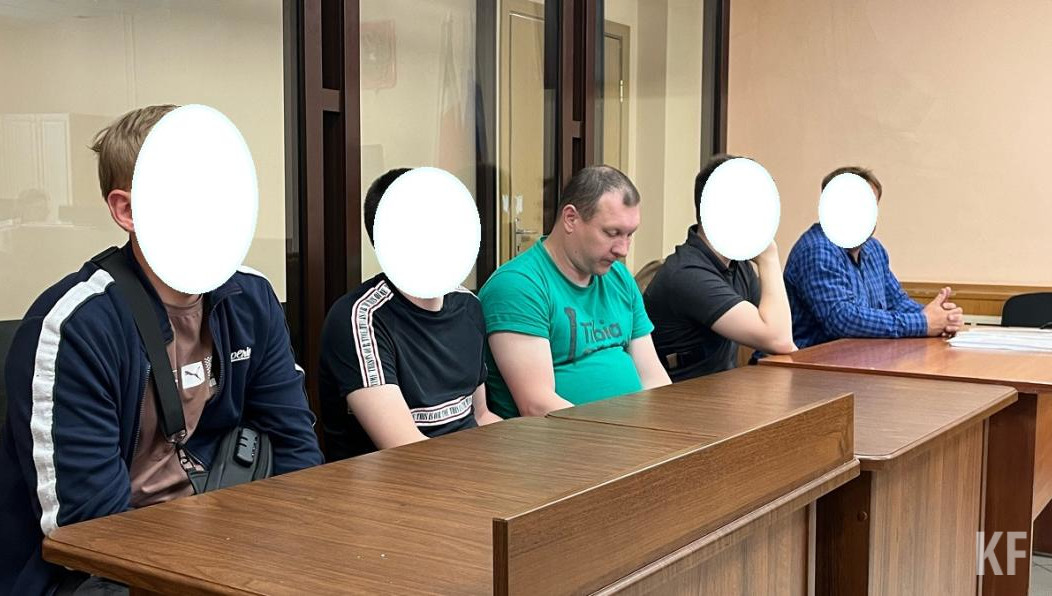 В зале Вахитовского суда 40-летний Евгений Музыка признался