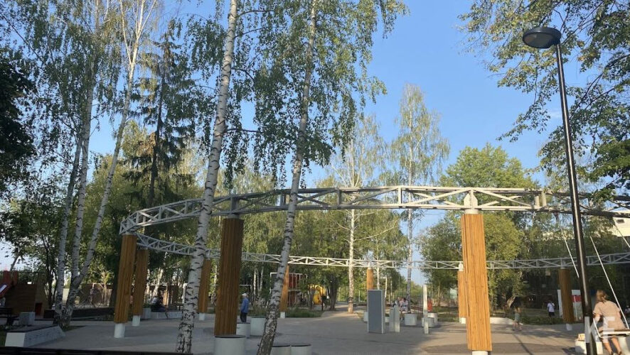 Мэр города планирует расходовать средства местного бюджета и допдоходы.