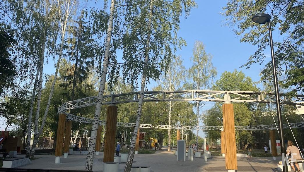 Мэр города планирует расходовать средства местного бюджета и допдоходы.