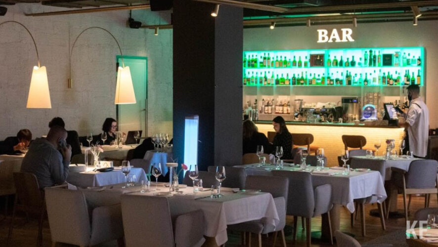 Власти также обязали усилить меры по профилактике и недопущению распространения ковида в детских оздоровительных лагерях.