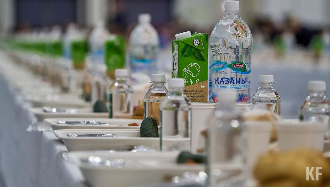 Вода - самое простое решение.