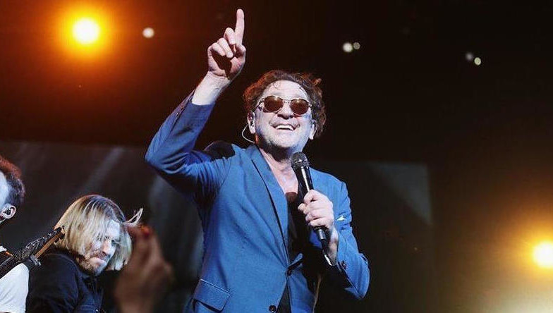 Директор артиста заявил