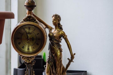 Она не зарегистрирована в Росавиации в установленном законом порядке.