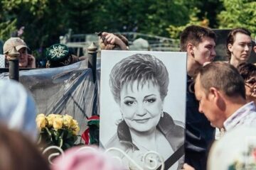 Звезда татарской эстрады ушла из жизни 27 июля 2017.