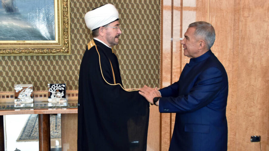 Также на встрече обсуждалось&nbsp;укрепление межнационального и межконфессионального согласия.