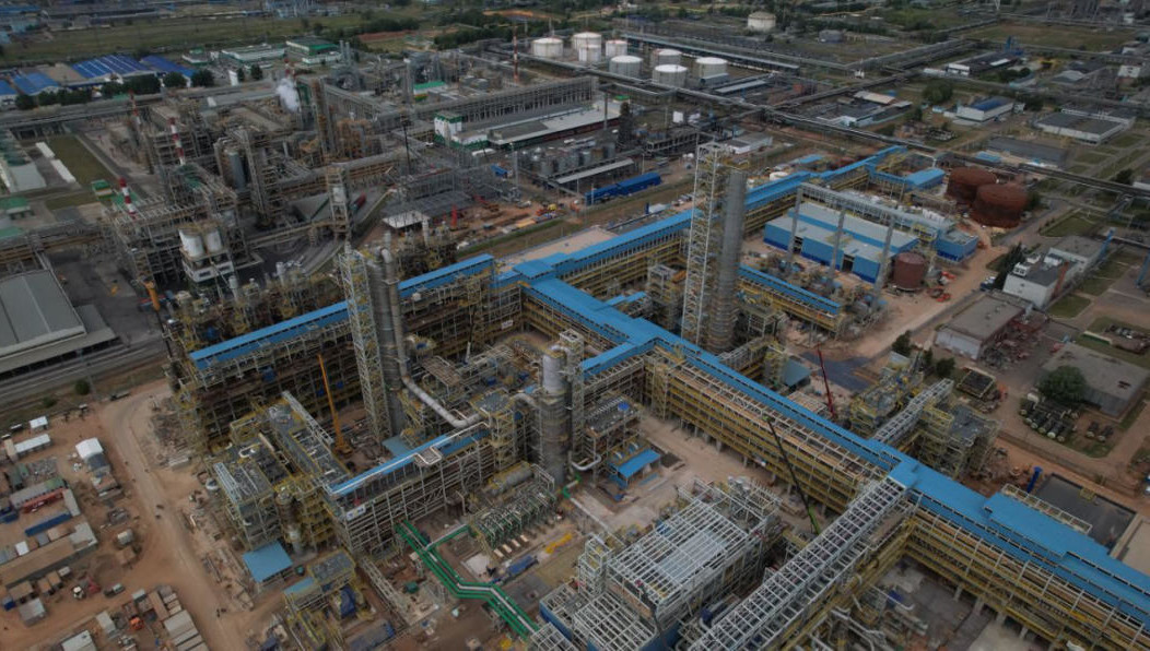 На данный момент ведутся подготовительные мероприятия для запуска распределительных подстанций.