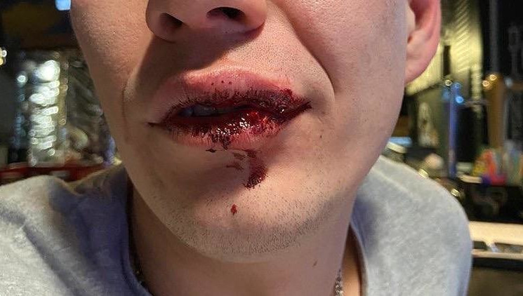 Жалобу жертва опубликовала в социальной сети.