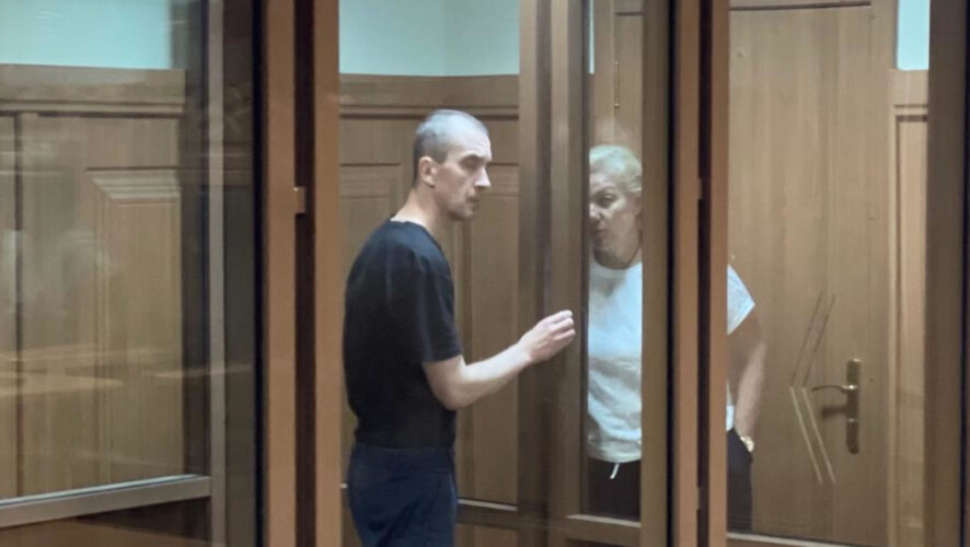 Мать убитой казанским маньяком Даши Максимовой стала первой допрошенной потерпевшей по резонансному делу.