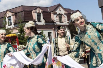 Анализируем обновлённую госпрограмму по сохранению идентичности татарского народа на 2020-2023 годы. По сравнению с прошлой редакцией этого документа на новые проекты выделят в два раза больше средств.