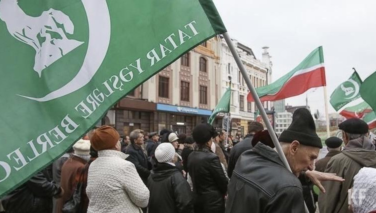 Руководитель объединения Фарит Закиев нарушил порядок проведения митинг «День памяти».