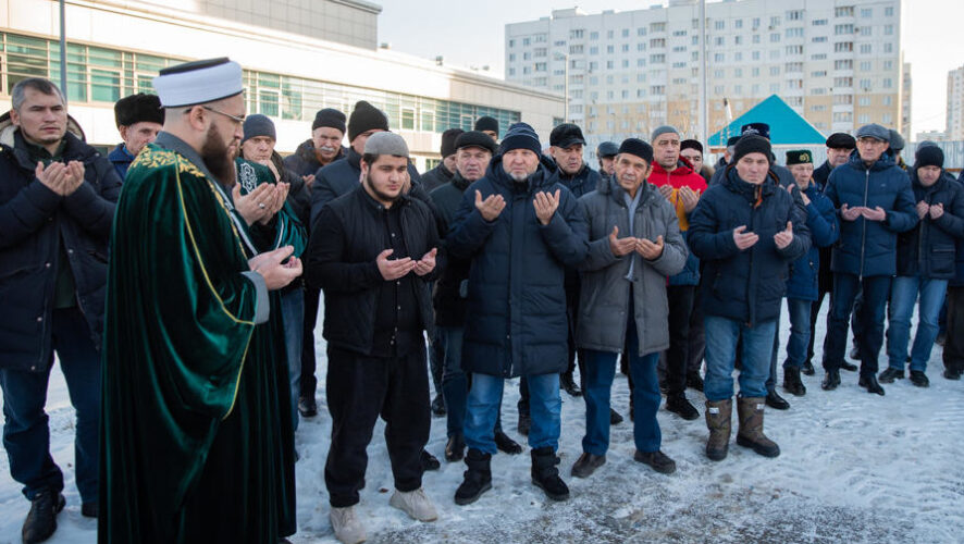 В торжественной церемонии начала строительства принял участие муфтий Татарстана.