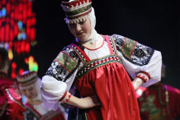 Экспозиция посвящена теме современной татарской женщины.