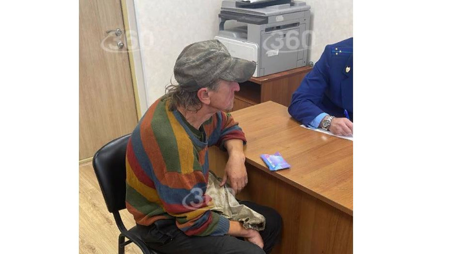 Подозреваемый пришел в участок сам.