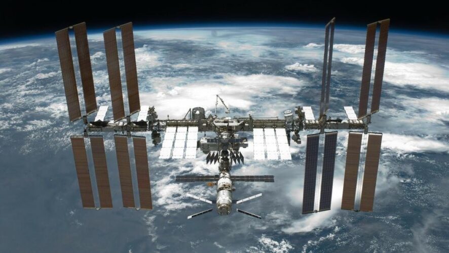 Международная космическая станция с 25 мая по 2 июня пролетит над Россией.
