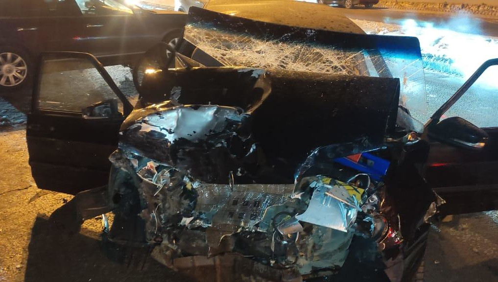 Медпомощь понадобилась двум участникам ДТП.