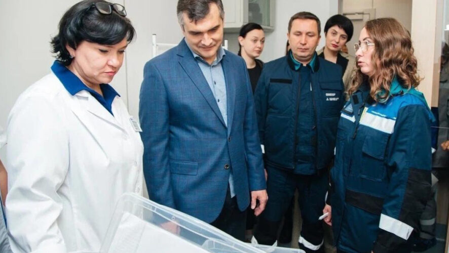 Глава ведомства побывал на медицинских объектах нижнекамского предприятия СИБУРа.