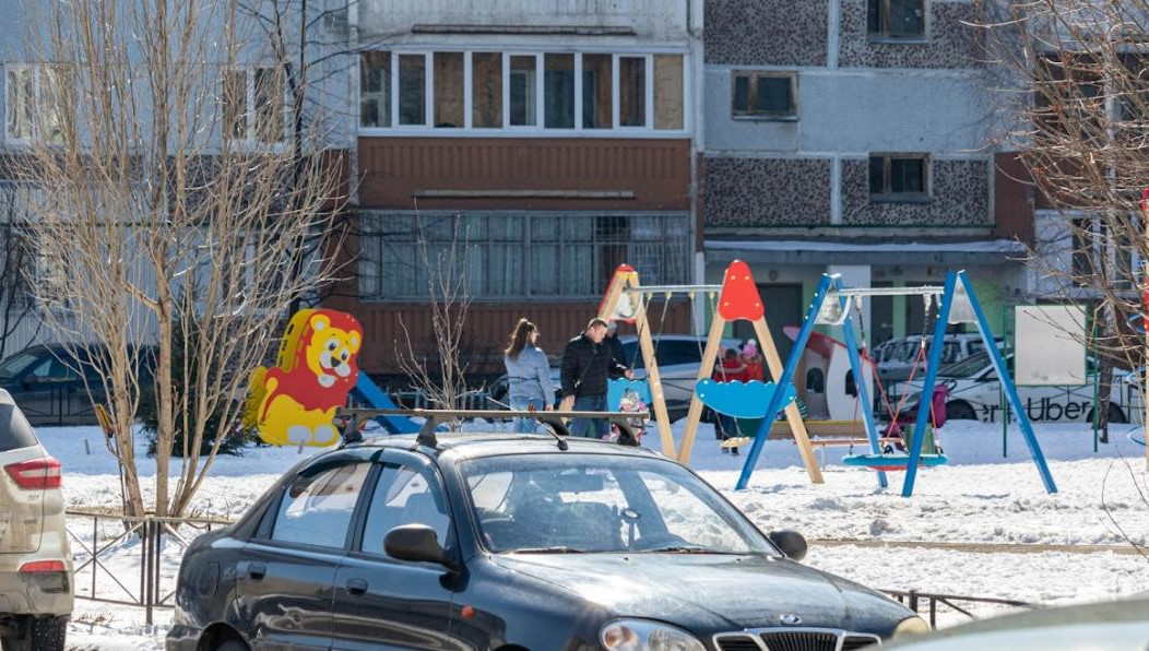 Нижнекамцы озабочены строительством нового дома в их дворе