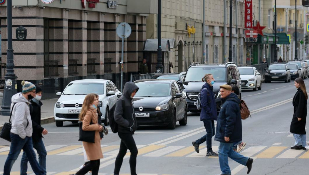 Китайские автопроизводители заявили о планах привезти в Россию десятки новых моделей до конца этого года. Впрочем