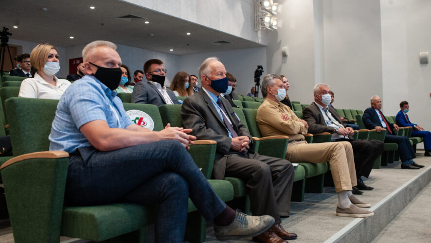 &nbsp;но большинство экспертов выражают свои опасения на этот счет и уверяют - нововведение может пошатнуть доверие голосующих к системе выборов.