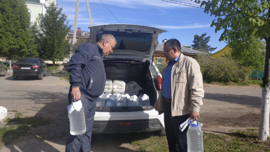 Реализовывался самогон из частного хозяйства.