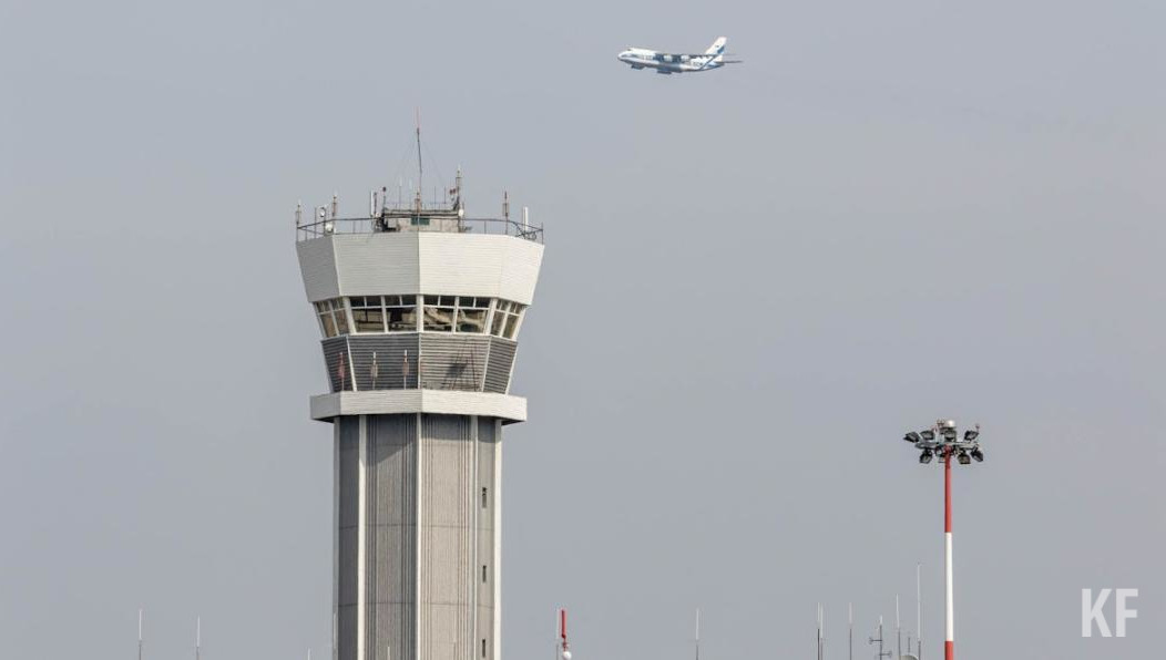 Переправлять пассажиров будут 50-местные канадские авиалайнеры Bombardier CRJ-200.