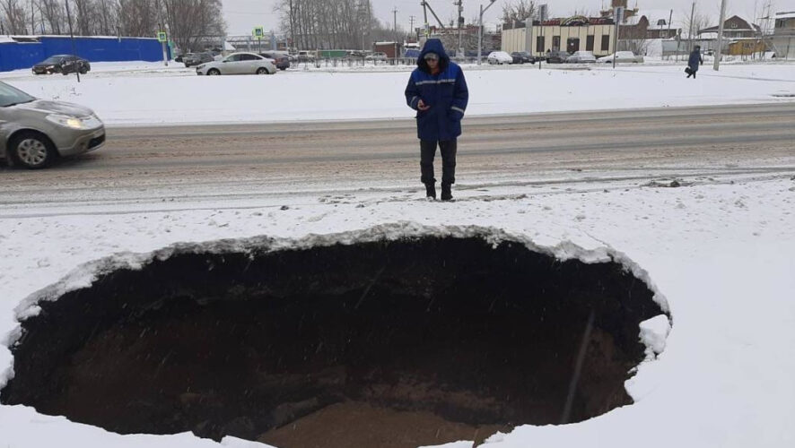 ПАО &laquo;Нижнекамскнефтехим&raquo; ведет работы по отключению аварийного участка.