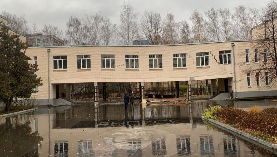 ЧП произошло рано утром.