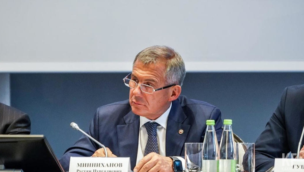 Раис Татарстана оказался в тройке лидеров вместе с мэром Москвы и главой Чечни.