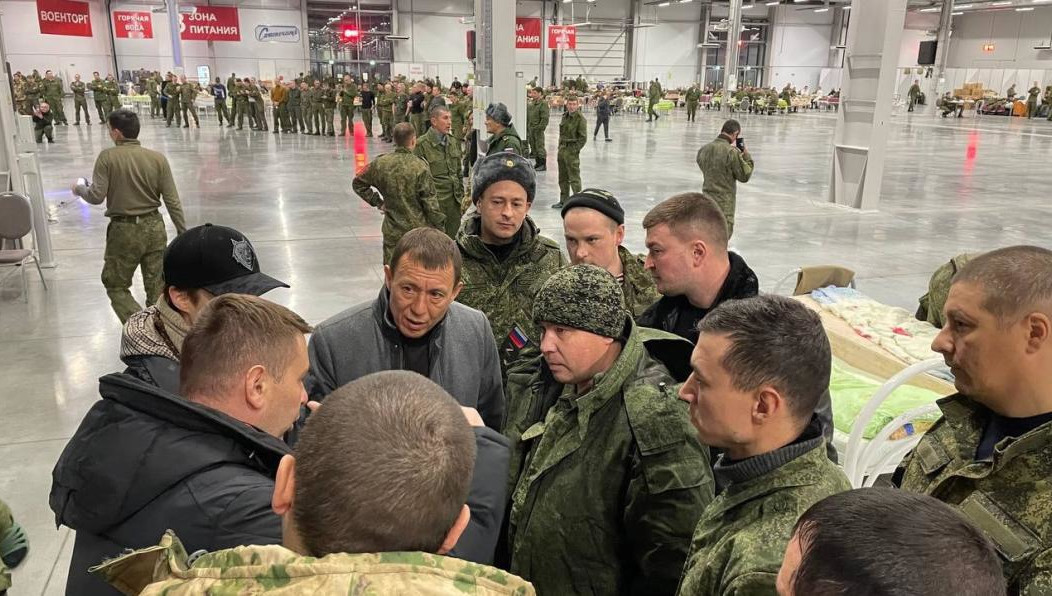 Резервистам передали посылки и «привет» из дома.