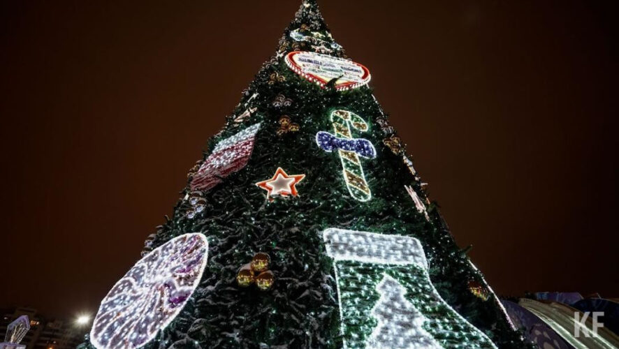 Салют будет радовать горожан не менее пяти минут