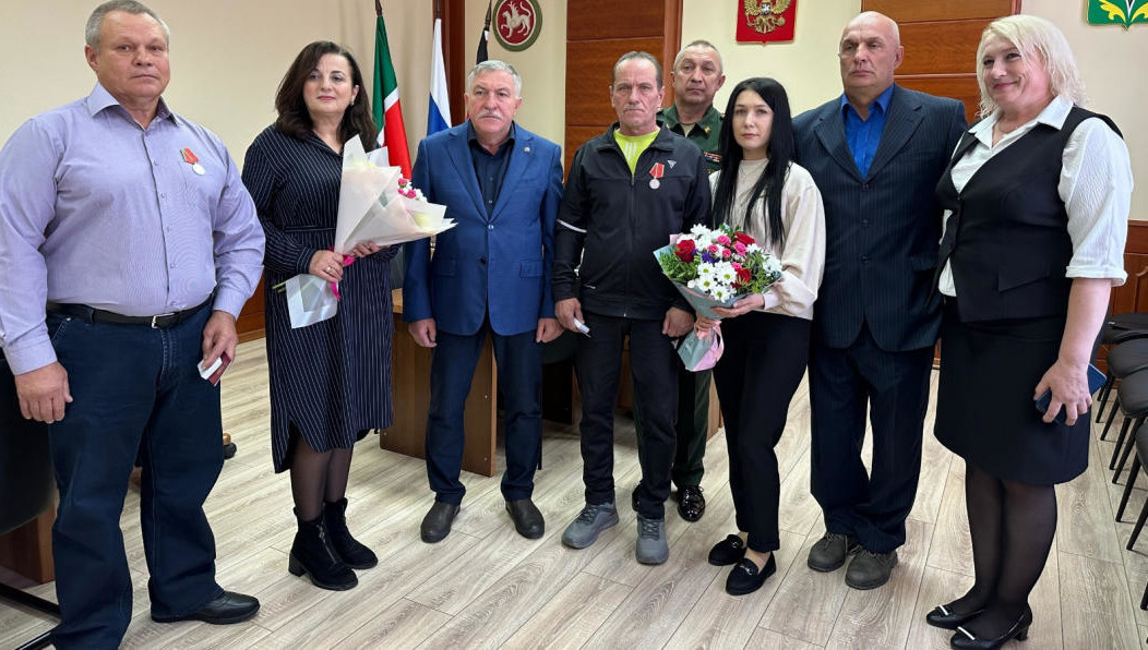 Медали Суворова достались Борису Борисову и Сергею Андрееву