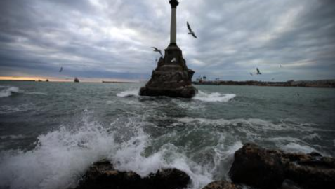 Работают расчеты противоподводно-диверсионного обеспечения ЧФ.