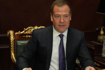 Однако это может происходить по разным сценариям.