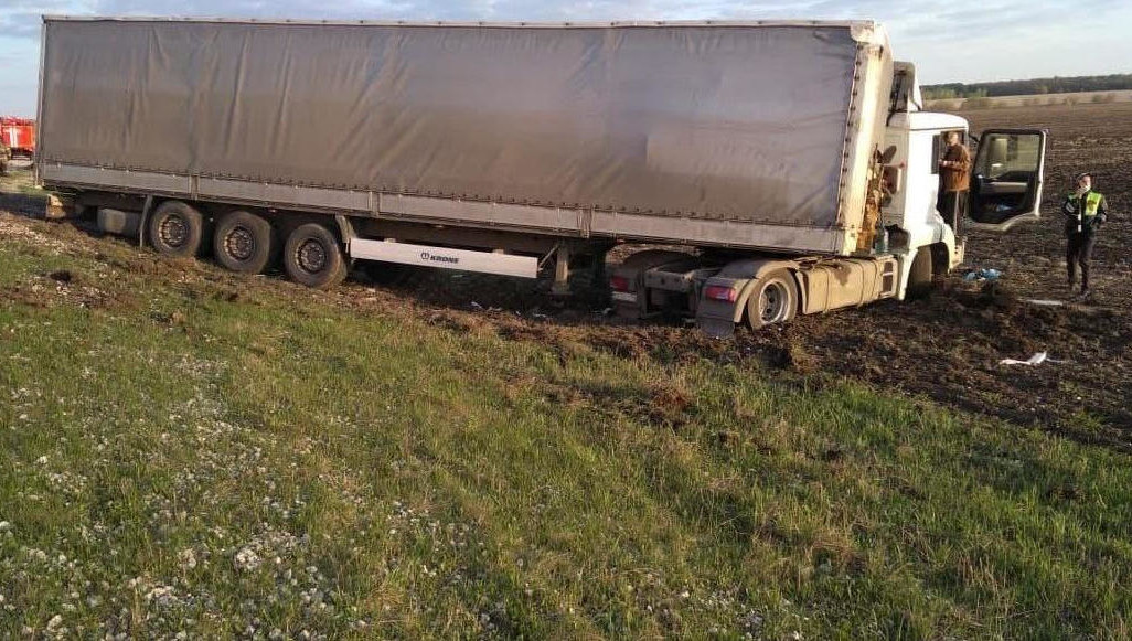 Мужчина потянулся за газовой зажигалкой