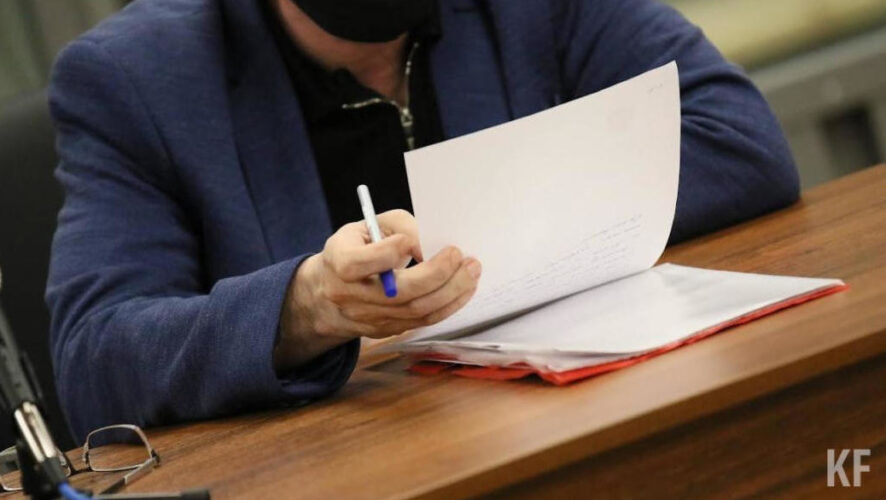 Под ограничительные меры попали и граждане Ирана.