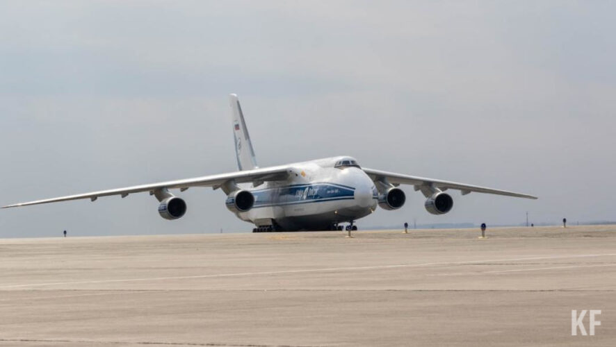 Из 179 пассажиров рейса - 111 сойдут в Казани.
