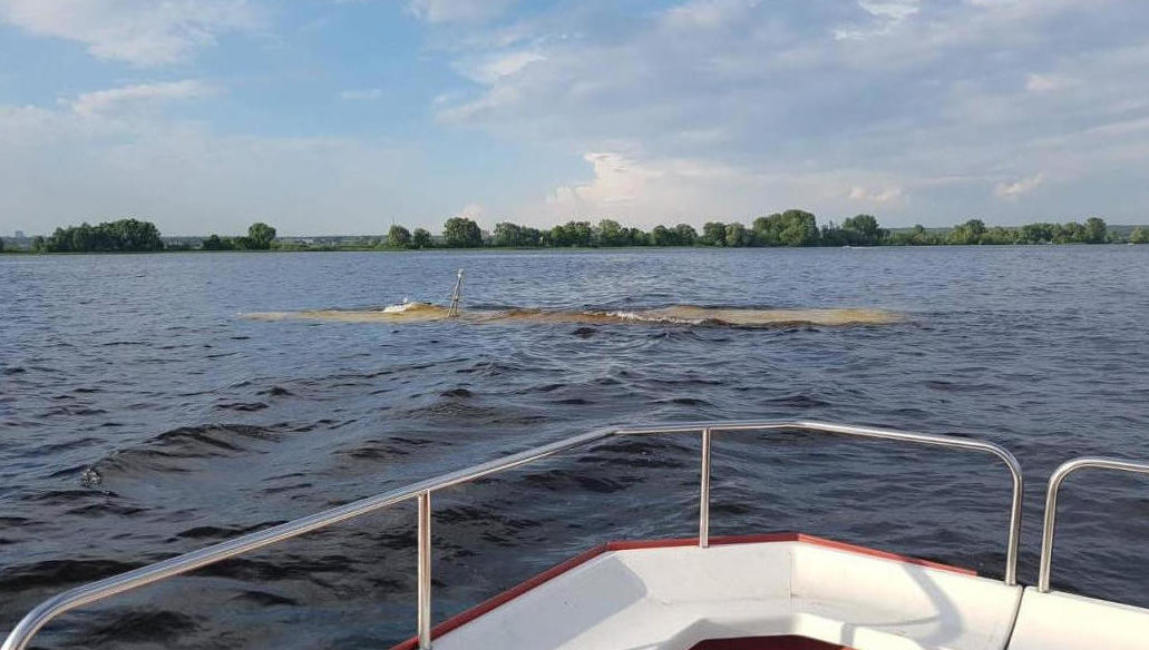 Всего же в республике необходимо поднять со дна водоемов и утилизировать 75 судов.