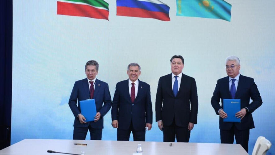 Документ завизирован в присутствии президента Татарстана Рустама Минниханова.