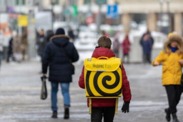 «Самокат» и «Яндекс.Лавку» на рынке доставки еды начал теснить «ВкусВилл»: 50% товарооборота в казанских магазинах федеральной сети составила онлайн-доставка. Впрочем