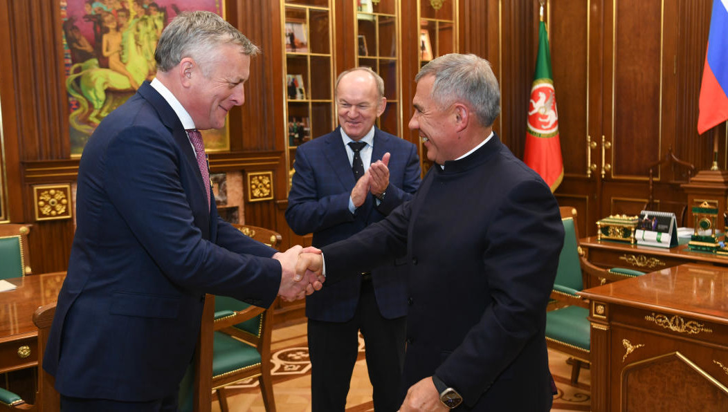 Начальник департамента ПАО «Газпром» Владимир Марков удостоен медали «100 лет образования ТАССР».