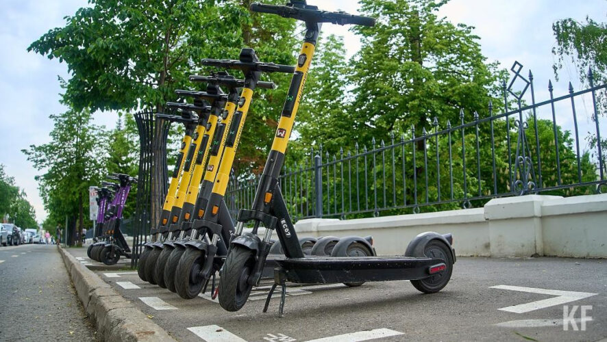 Пешехода госпитализировали.