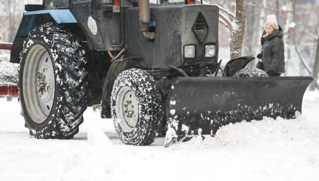 Во все три зимних месяца фиксировали превышение нормы снега и обильные снегопады.
