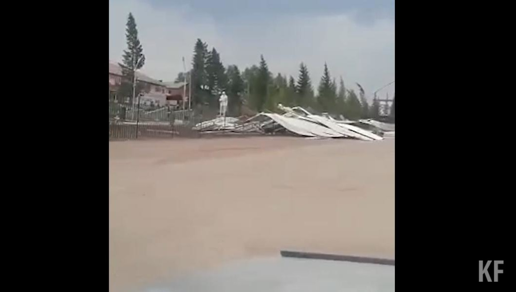 Школьница получила травмы и была отправлена в больницу.