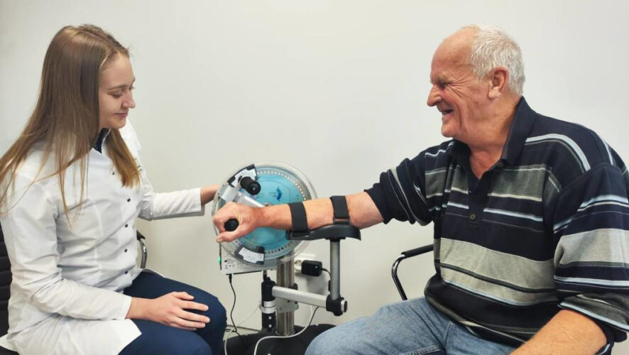 Помощь будут получать также бойцы СВО и бывшие военнослужащие.